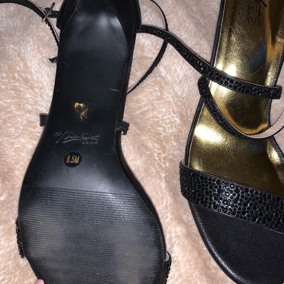 Black Heels - Picture 3 of 5